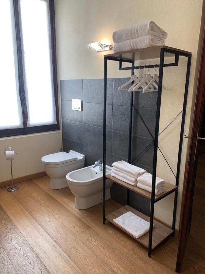 C-Rooms, Residenza Correggio パルマ エクステリア 写真